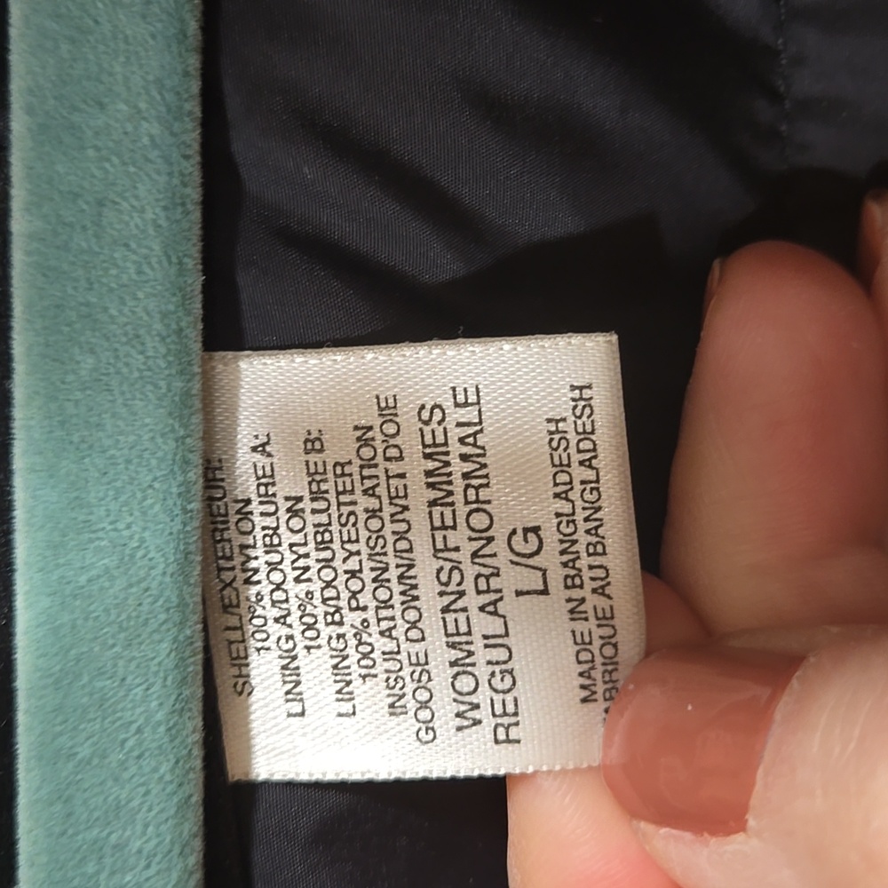 The North Face Black Jacket with Fur Trim - Picture 3 of 9